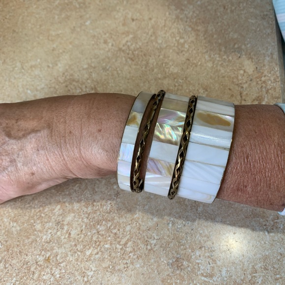 Bangle bracelets - Picture 3 of 3